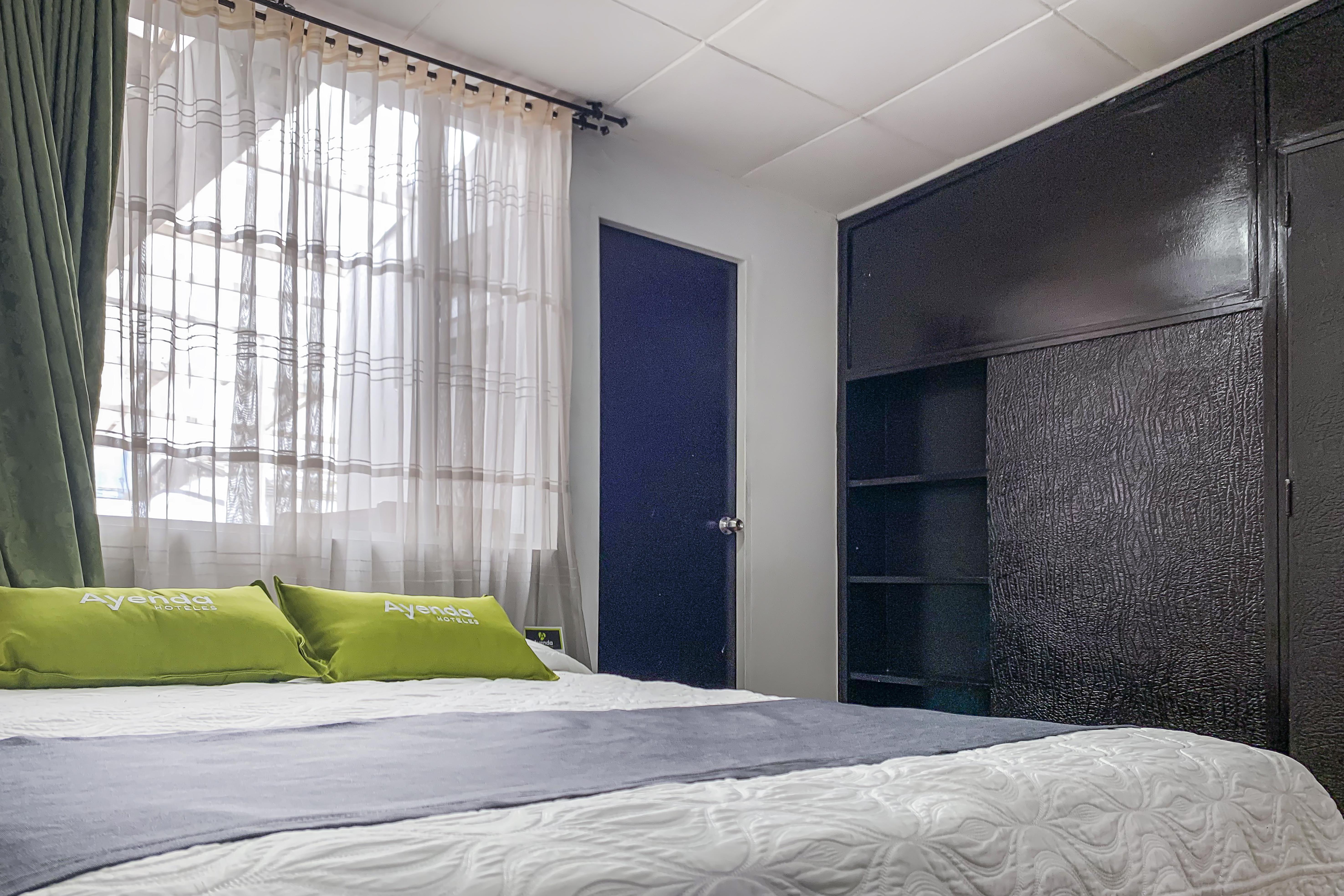 Ayenda 1080 Bogota Alpes Castellana Bed & Breakfast Exterior photo