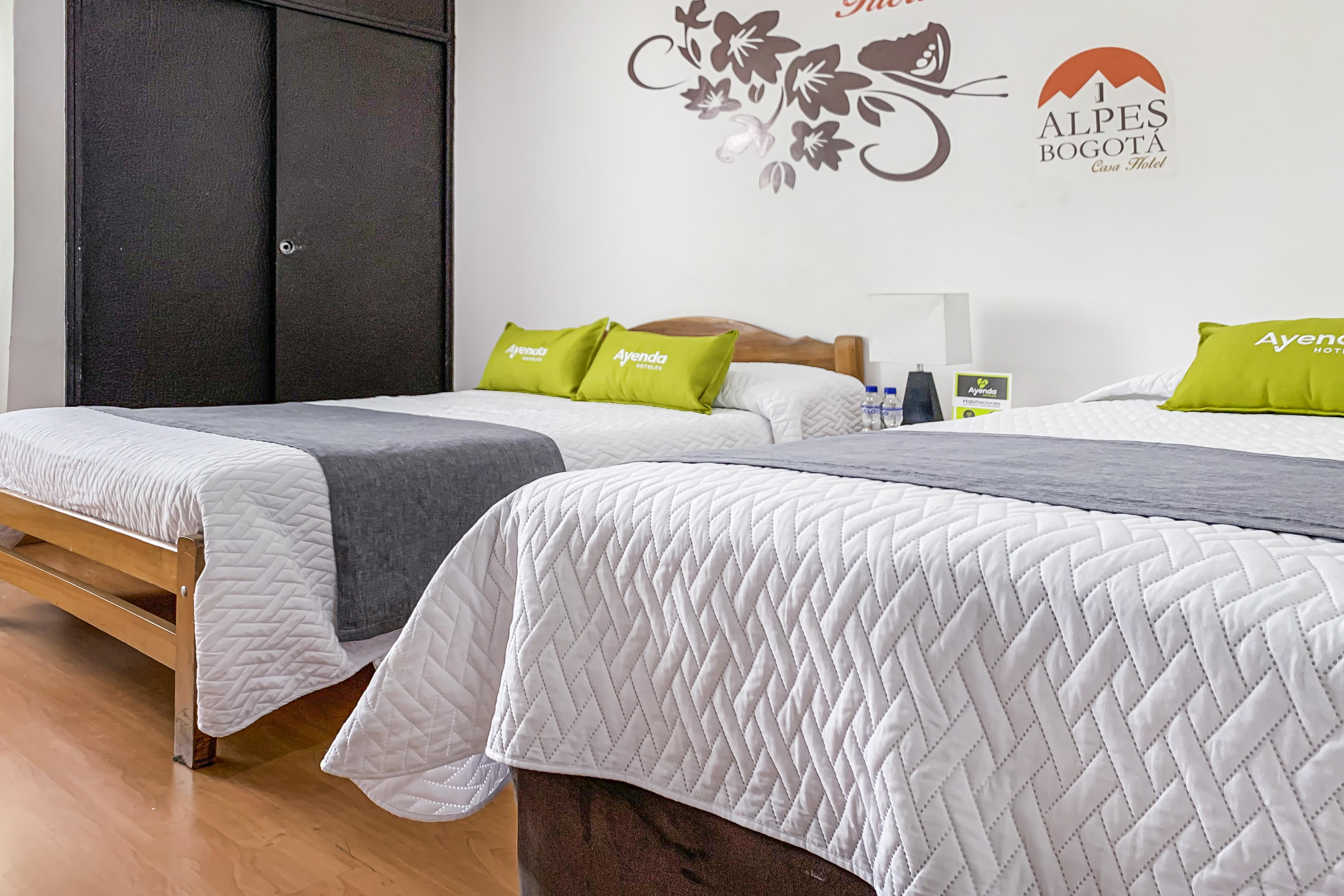 Ayenda 1080 Bogota Alpes Castellana Bed & Breakfast Exterior photo