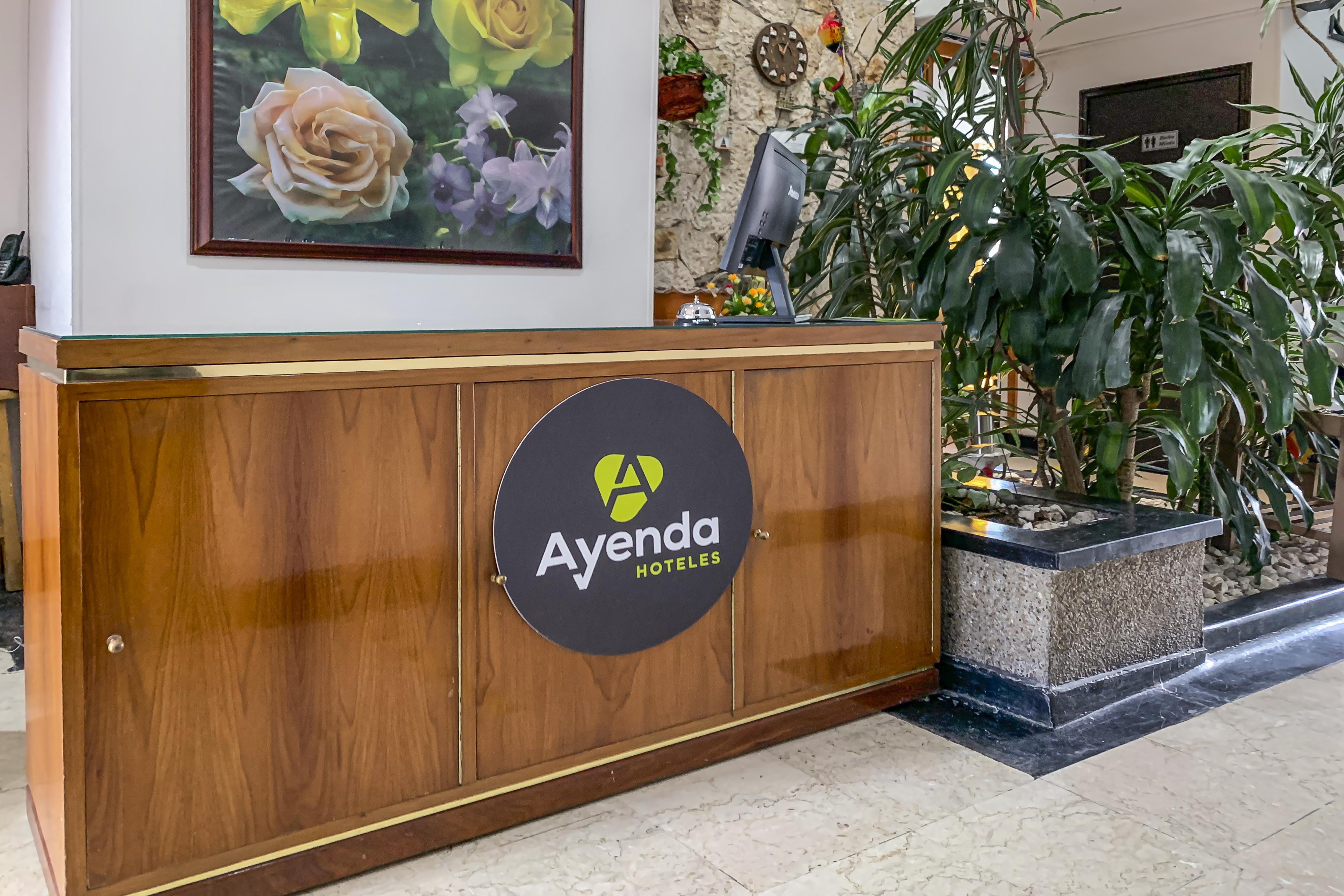 Ayenda 1080 Bogota Alpes Castellana Bed & Breakfast Exterior photo